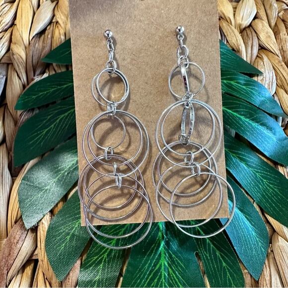 BOGO FREE CIRCLE OF LIFE SILVER DANGLY EARRINGS - Picture 6 of 6